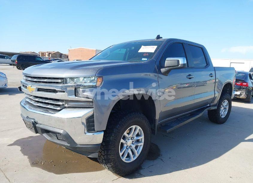 Photo 2 of 2021 Chevrolet Silverado 1500 2WD SHORT BED LT (VIN 3GCPWCED0MG426296)