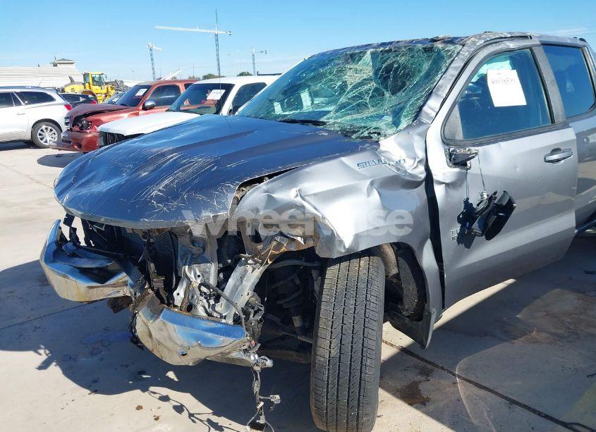 Photo 6 of 2022 Chevrolet Silverado 1500 LTD 2WD SHORT BED LT (VIN 3GCPWCED0NG103819)