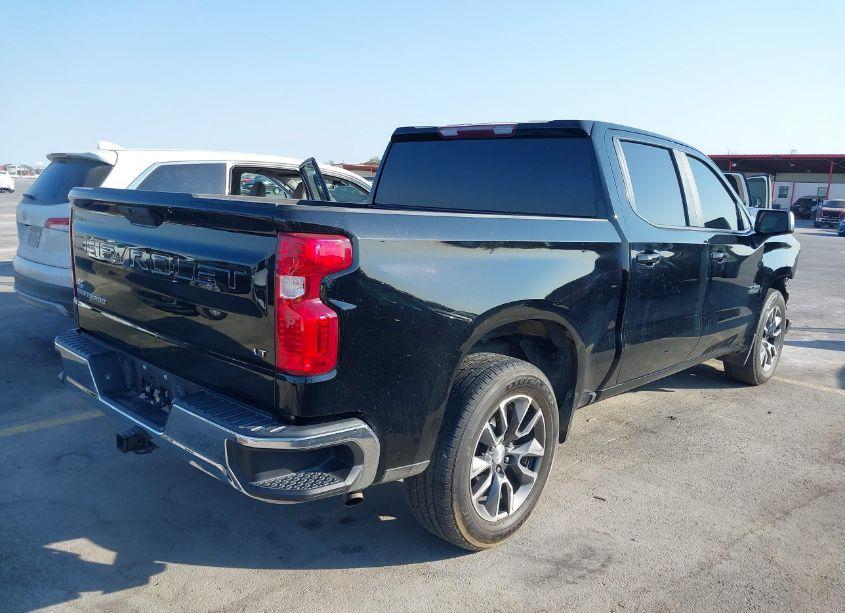 Photo 4 of 2019 Chevrolet Silverado 1500 LT (VIN 3GCPWCED1KG120088)