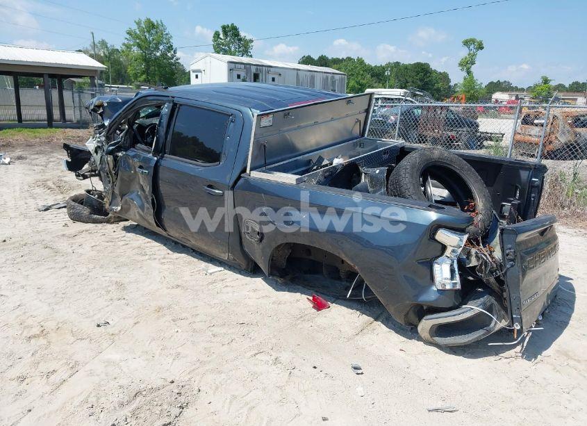 Photo 3 of 2020 Chevrolet Silverado 1500 2WD SHORT BED LT (VIN 3GCPWCED1LG102496)