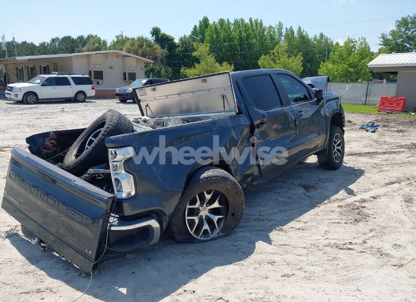 Photo 4 of 2020 Chevrolet Silverado 1500 2WD SHORT BED LT (VIN 3GCPWCED1LG102496)