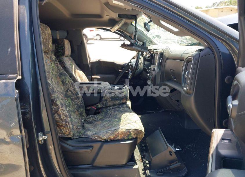 Photo 5 of 2020 Chevrolet Silverado 1500 2WD SHORT BED LT (VIN 3GCPWCED1LG102496)