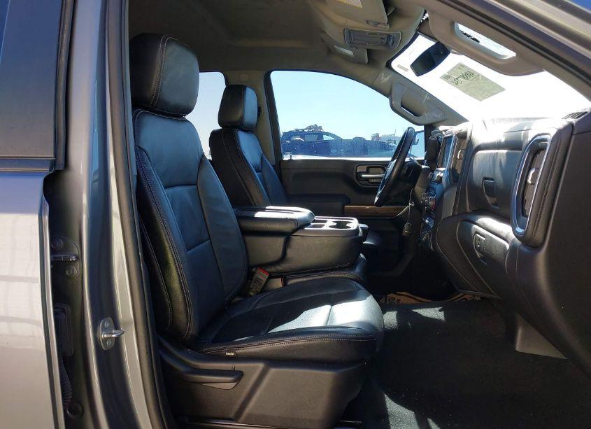 Photo 5 of 2021 Chevrolet Silverado 1500 2WD SHORT BED LT (VIN 3GCPWCED1MG446993)