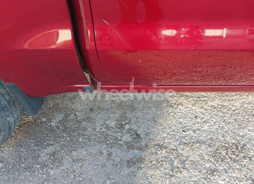 Photo 6 of 2019 Chevrolet Silverado 1500 LT (VIN 3GCPWCED2KG294722)