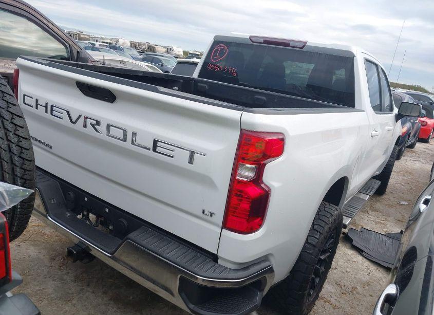 Photo 4 of 2021 Chevrolet Silverado 1500 2WD SHORT BED LT (VIN 3GCPWCED3MG153368)