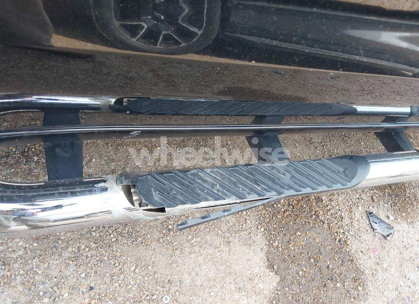 Photo 6 of 2019 Chevrolet Silverado 1500 LT (VIN 3GCPWCED4KG126404)