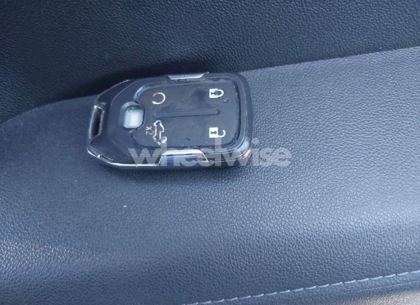 Photo 11 of 2019 Chevrolet Silverado 1500 LT (VIN 3GCPWCED4KG220587)