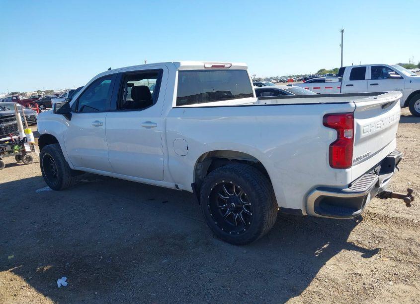 Photo 3 of 2020 Chevrolet Silverado 1500 2WD SHORT BED LT (VIN 3GCPWCED4LG179153)