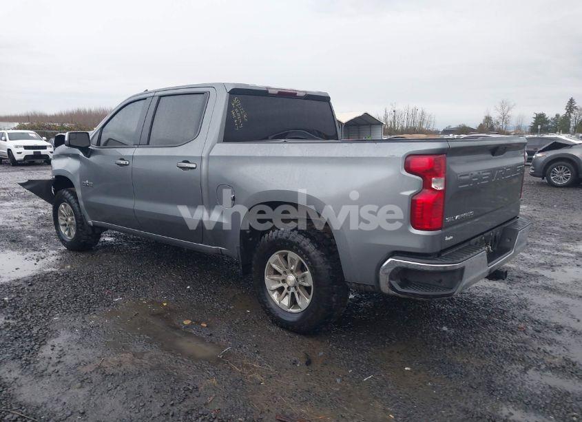 Photo 3 of 2019 Chevrolet Silverado 1500 LT (VIN 3GCPWCED5KG301209)