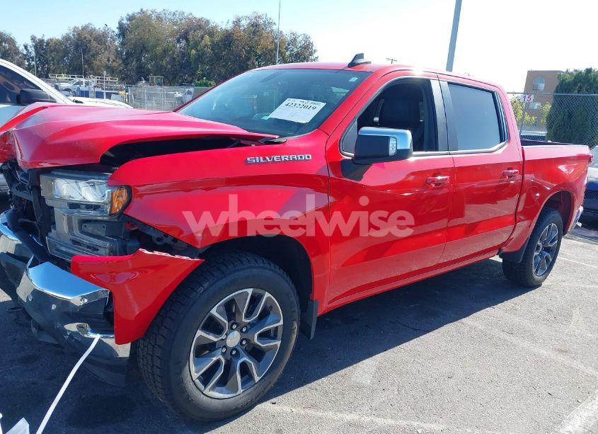 Photo 2 of 2021 Chevrolet Silverado 1500 2WD SHORT BED LT (VIN 3GCPWCED5MG151508)