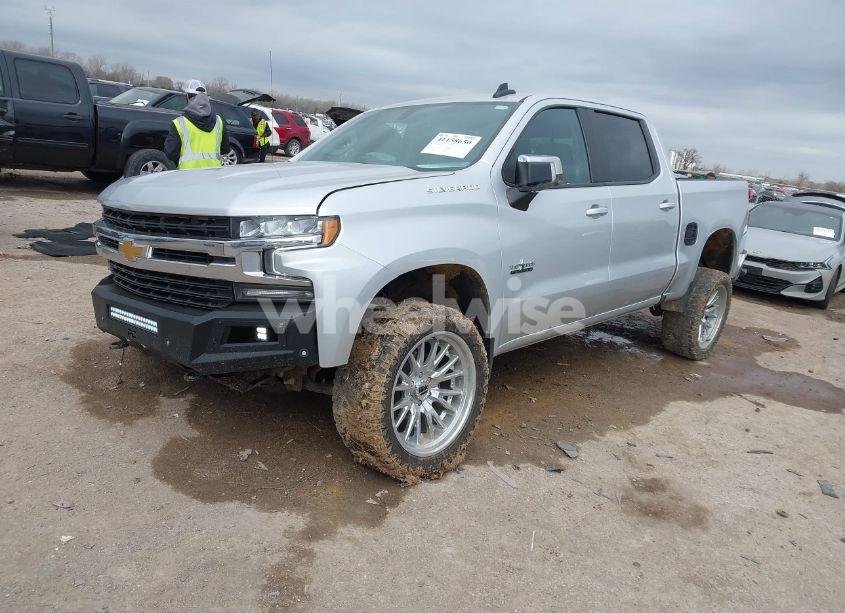 Photo 2 of 2021 Chevrolet Silverado 1500 2WD SHORT BED LT (VIN 3GCPWCED5MG219371)