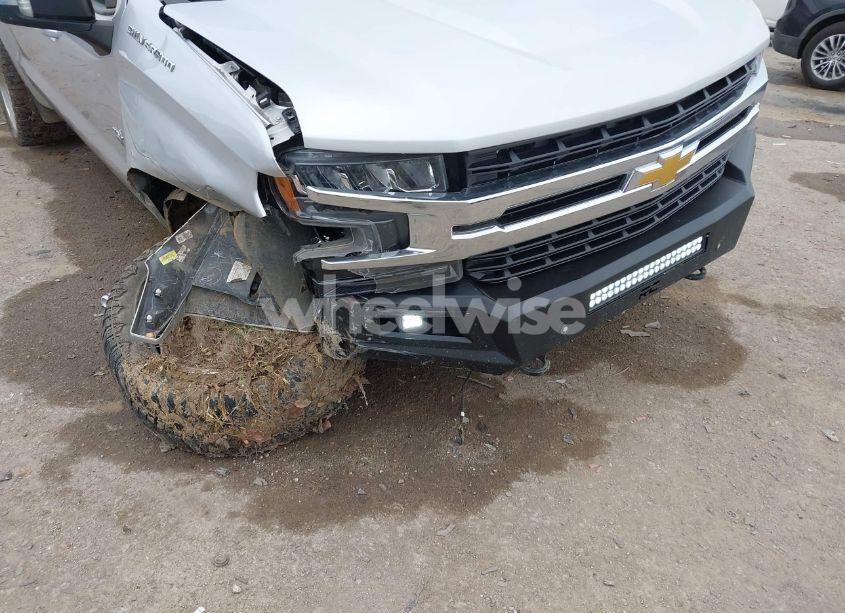 Photo 6 of 2021 Chevrolet Silverado 1500 2WD SHORT BED LT (VIN 3GCPWCED5MG219371)
