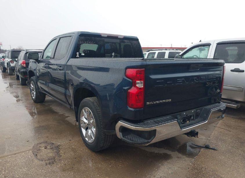 Photo 3 of 2019 Chevrolet Silverado 1500 LT (VIN 3GCPWCED6KG220462)