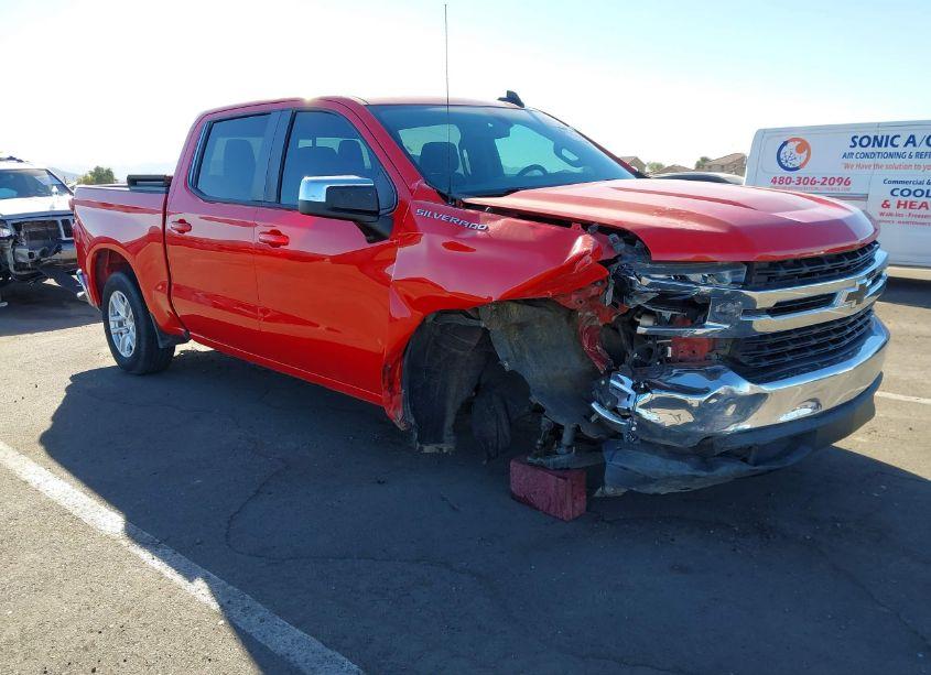 2019 Chevrolet Silverado 1500 LT (VIN 3GCPWCED6KG246642) main photo