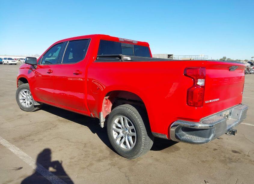Photo 3 of 2019 Chevrolet Silverado 1500 LT (VIN 3GCPWCED6KG246642)