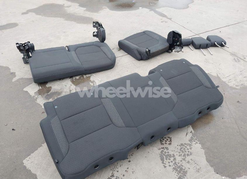 Photo 20 of 2020 Chevrolet Silverado 1500 2WD SHORT BED LT (VIN 3GCPWCED7LG250149)