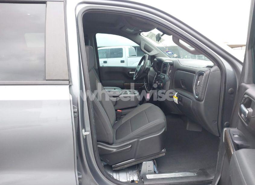 Photo 5 of 2020 Chevrolet Silverado 1500 2WD SHORT BED LT (VIN 3GCPWCED7LG250149)