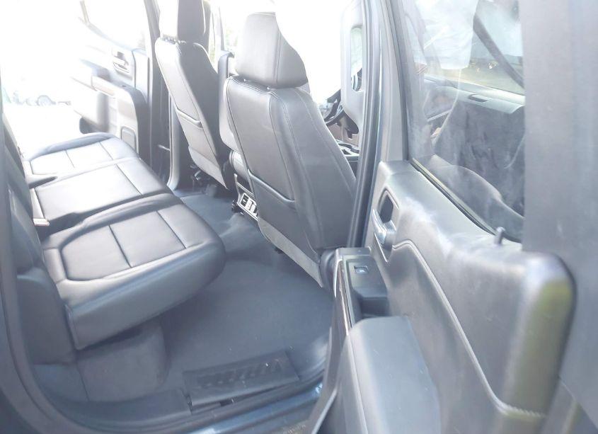 Photo 8 of 2019 Chevrolet Silverado 1500 LT (VIN 3GCPWCED8KG212251)