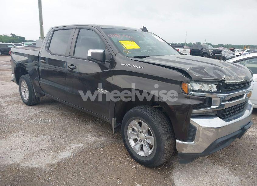2019 Chevrolet Silverado 1500 LT (VIN 3GCPWCEDXKG167765) main photo