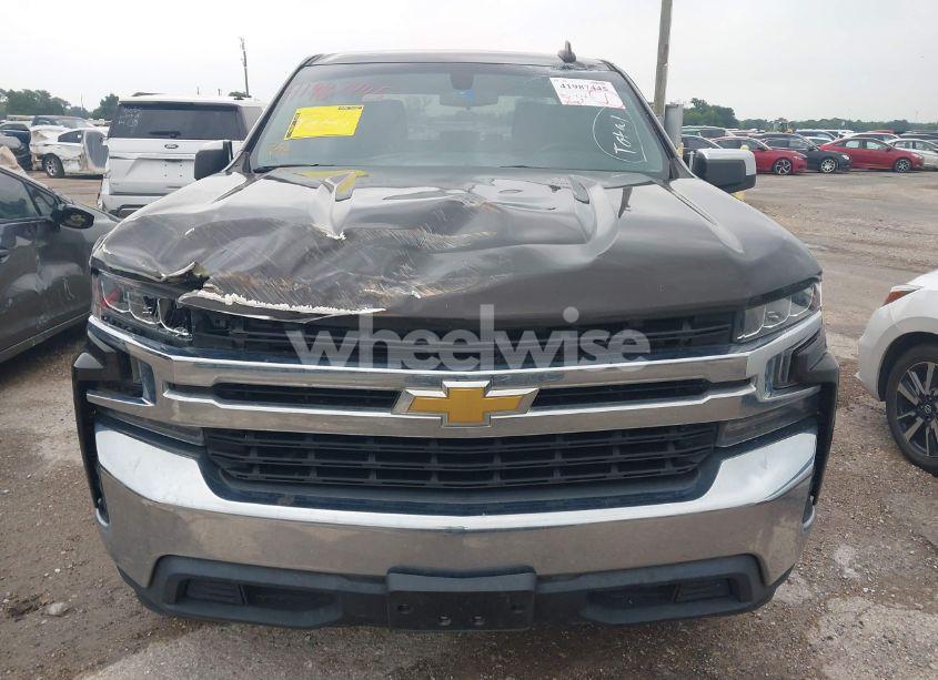 Photo 12 of 2019 Chevrolet Silverado 1500 LT (VIN 3GCPWCEDXKG167765)