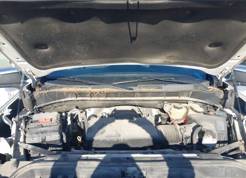 Photo 10 of 2019 Chevrolet Silverado 1500 LT (VIN 3GCPWCEDXKG195582)