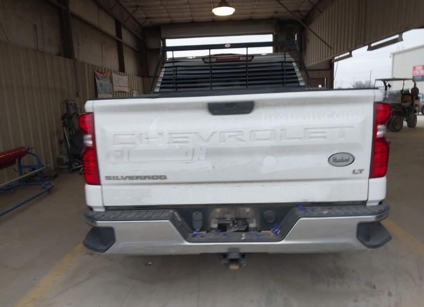 Photo 16 of 2019 Chevrolet Silverado 1500 LT (VIN 3GCPWCEDXKG195582)