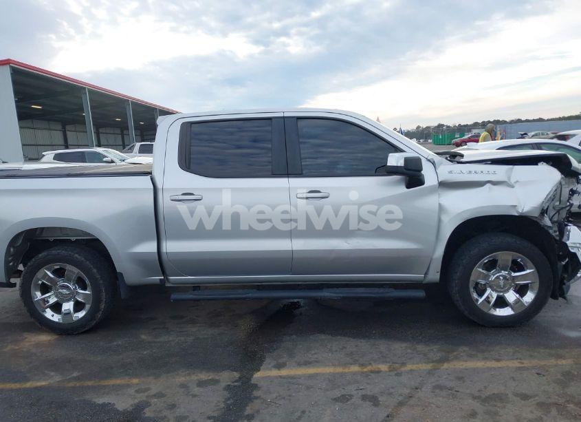 Photo 13 of 2019 Chevrolet Silverado 1500 LT (VIN 3GCPWCEDXKG257563)