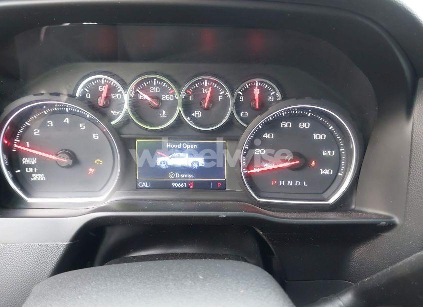 Photo 7 of 2019 Chevrolet Silverado 1500 LT (VIN 3GCPWCEDXKG257563)