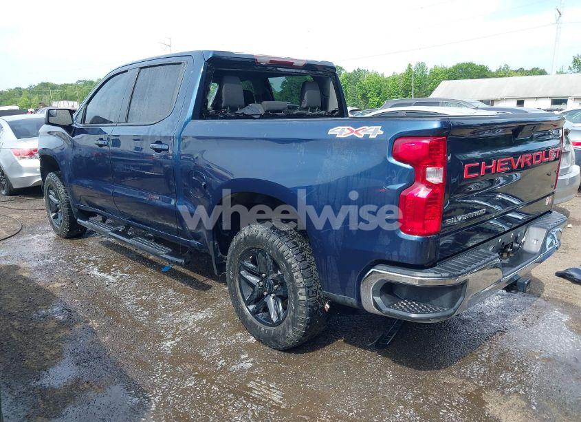 Photo 3 of 2020 Chevrolet Silverado 1500 2WD SHORT BED LT (VIN 3GCPWCEDXLG430600)