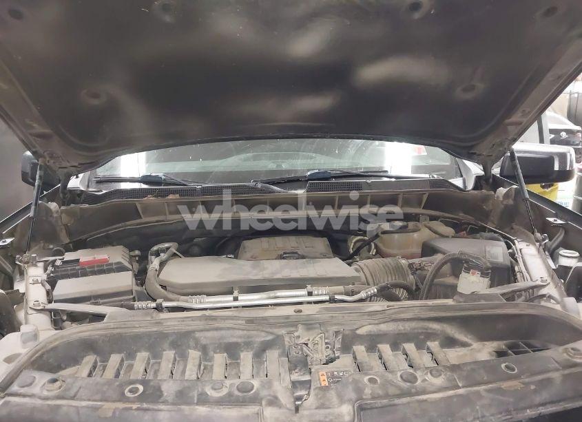 Photo 10 of 2019 Chevrolet Silverado 1500 LT (VIN 3GCPWCEK2KG208291)