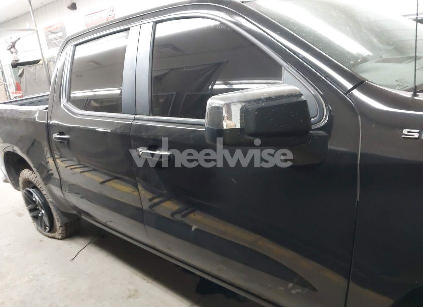 Photo 13 of 2019 Chevrolet Silverado 1500 LT (VIN 3GCPWCEK2KG208291)