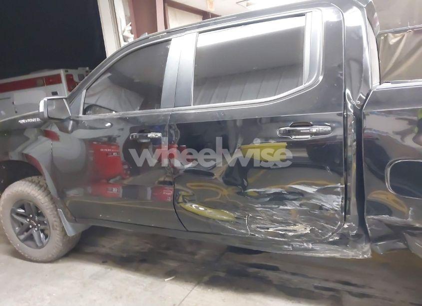 Photo 14 of 2019 Chevrolet Silverado 1500 LT (VIN 3GCPWCEK2KG208291)