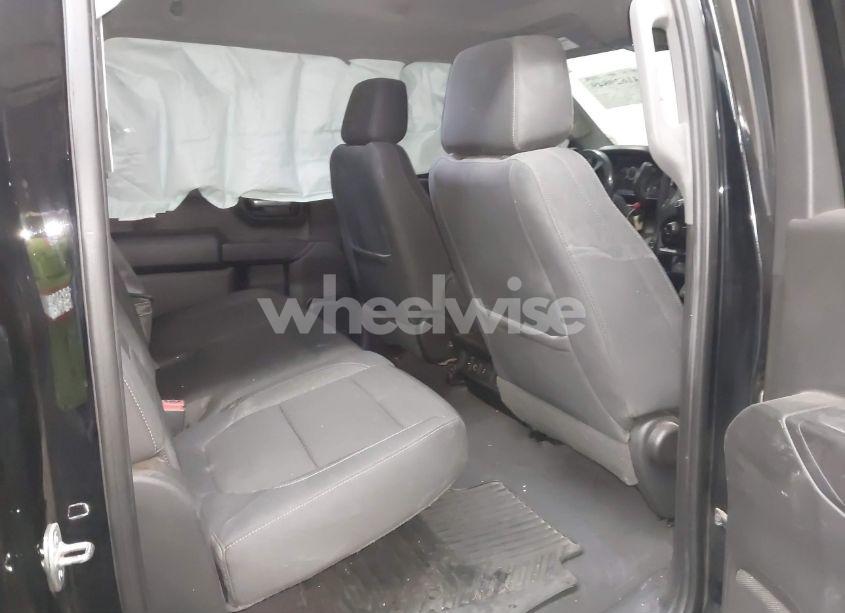 Photo 8 of 2019 Chevrolet Silverado 1500 LT (VIN 3GCPWCEK2KG208291)