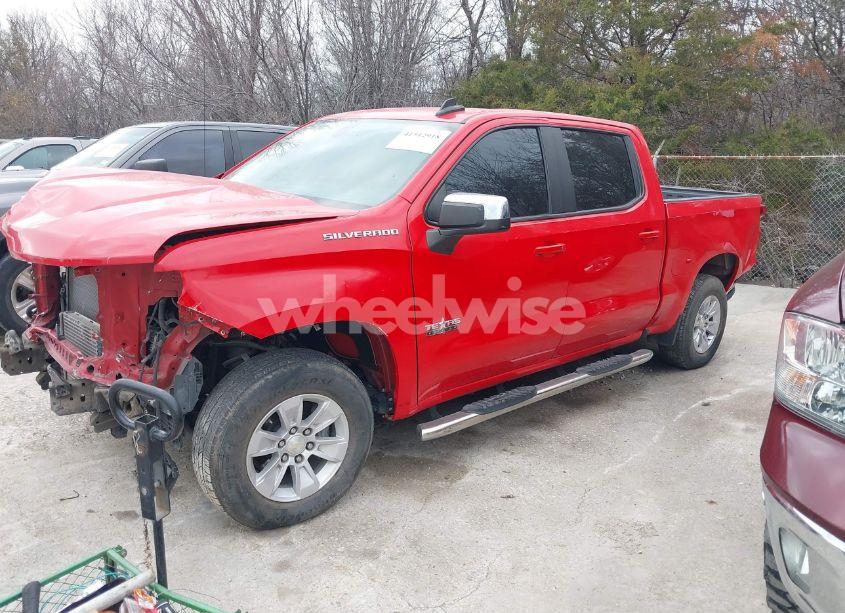 Photo 2 of 2020 Chevrolet Silverado 1500 (VIN 3GCPWCEK7LG136909)