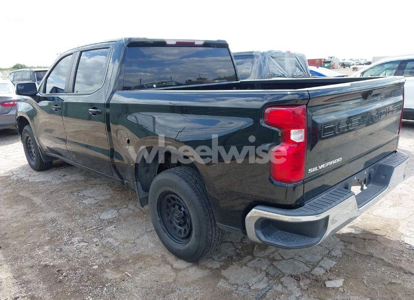Photo 3 of 2020 Chevrolet Silverado 1500 2WD SHORT BED LT (VIN 3GCPWCEKXLG243095)