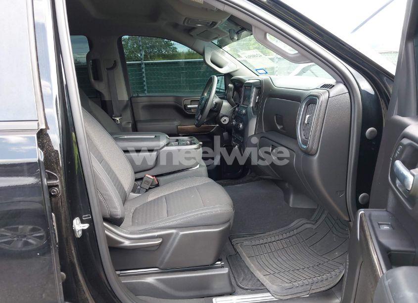 Photo 5 of 2020 Chevrolet Silverado 1500 2WD SHORT BED LT (VIN 3GCPWCEKXLG243095)