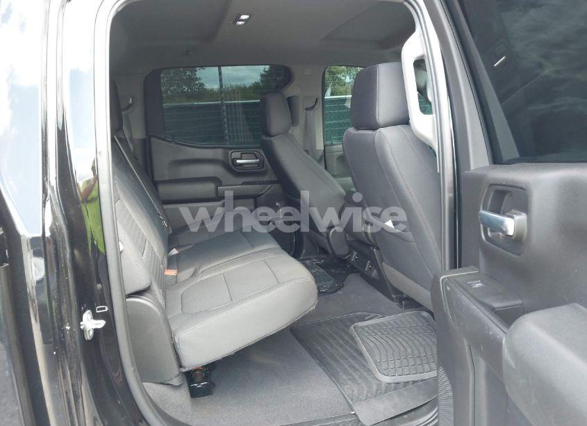 Photo 8 of 2020 Chevrolet Silverado 1500 2WD SHORT BED LT (VIN 3GCPWCEKXLG243095)
