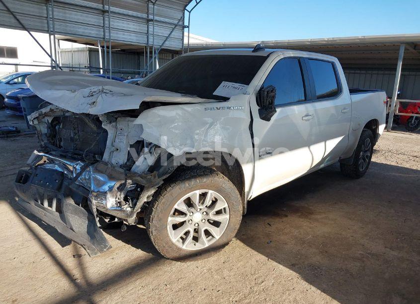 Photo 2 of 2020 Chevrolet Silverado 1500 2WD SHORT BED LT (VIN 3GCPWCET9LG392350)