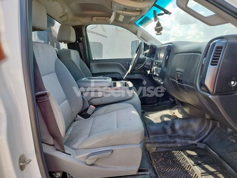 Photo 3 of 2019 CHEVROLET SILVERADO - DELIVERY TRUCK N/A (VIN 3GCPWDED0KG159714)