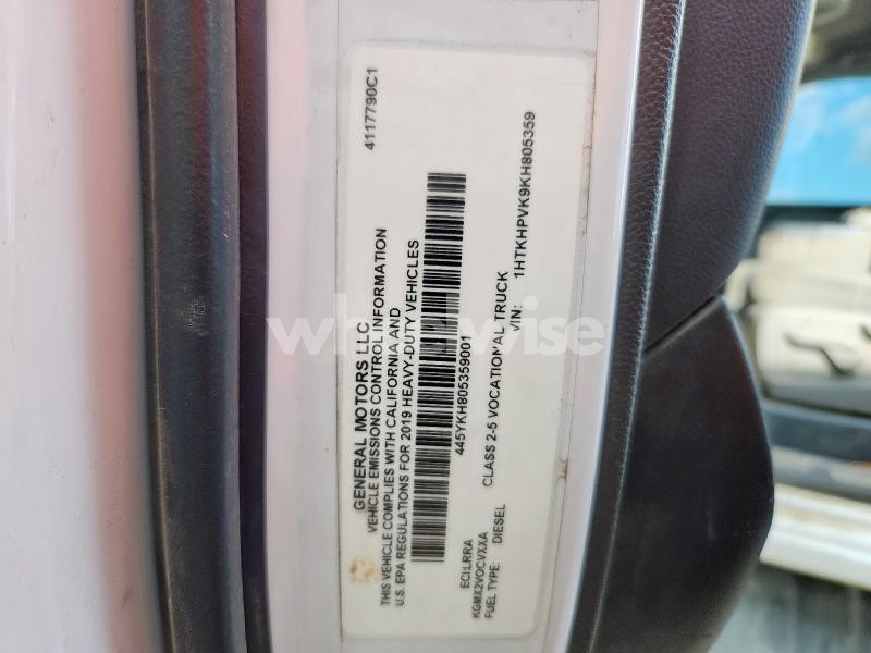 Photo 4 of 2019 CHEVROLET SILVERADO - DELIVERY TRUCK N/A (VIN 3GCPWDED0KG159714)