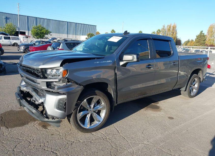 Photo 2 of 2019 Chevrolet Silverado 1500 RST (VIN 3GCPWDED3KG226399)