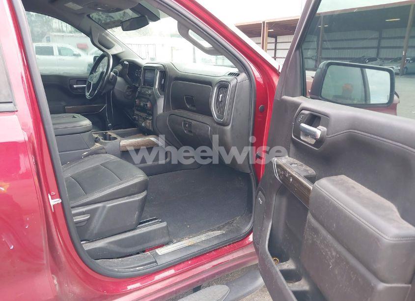 Photo 5 of 2019 Chevrolet Silverado 1500 RST (VIN 3GCPWDED8KG124550)