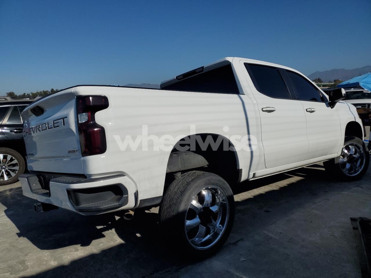 Photo 3 of 2020 CHEVROLET SILVERADO C1500 RST (VIN 3GCPWDEDXLG255710)