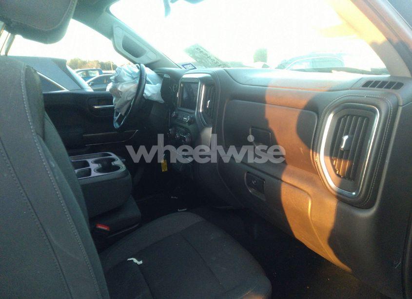 Photo 5 of 2021 Chevrolet Silverado 1500 2WD SHORT BED RST (VIN 3GCPWDEK2MG289687)