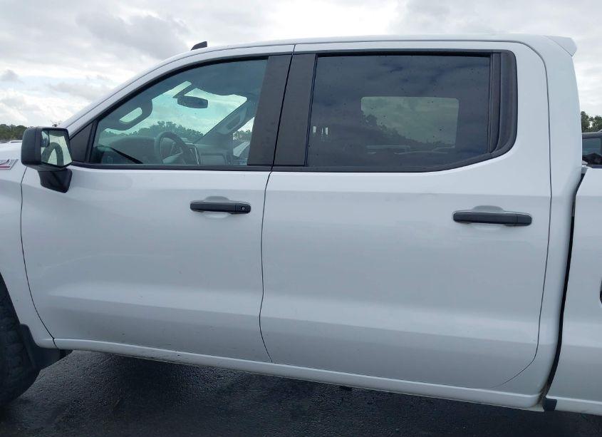 Photo 15 of 2021 Chevrolet Silverado 1500 4WD STANDARD BED WT (VIN 3GCPYAEH1MG289385)