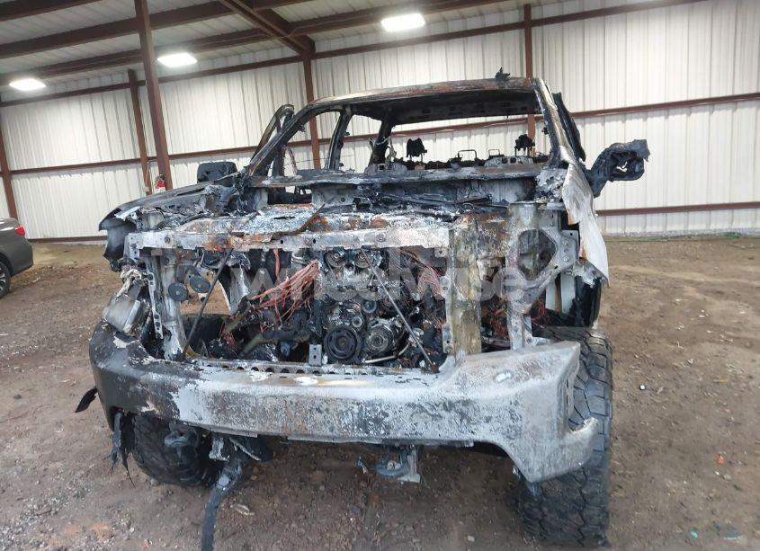 Photo 6 of 2020 Chevrolet Silverado 1500 (VIN 3GCPYAEK2LG146505)