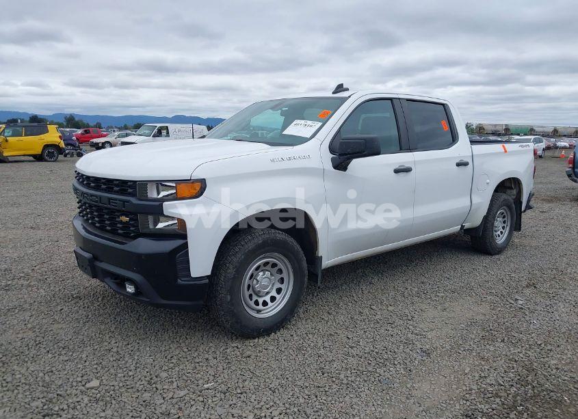 Photo 2 of 2020 Chevrolet Silverado 1500 4WD SHORT BED WT (VIN 3GCPYAEK2LG231196)