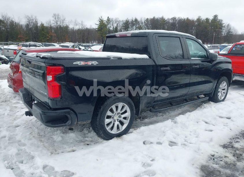 Photo 4 of 2020 Chevrolet Silverado 1500 4WD SHORT BED CUSTOM (VIN 3GCPYBEH7LG352655)