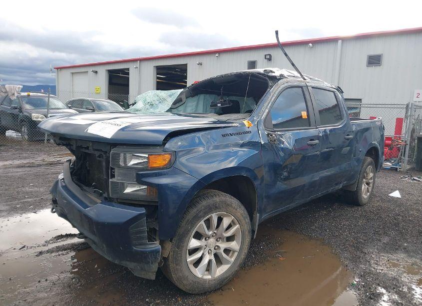 Photo 2 of 2020 Chevrolet Silverado 1500 4WD SHORT BED CUSTOM (VIN 3GCPYBEH7LG454134)