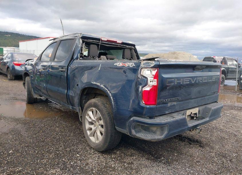 Photo 3 of 2020 Chevrolet Silverado 1500 4WD SHORT BED CUSTOM (VIN 3GCPYBEH7LG454134)